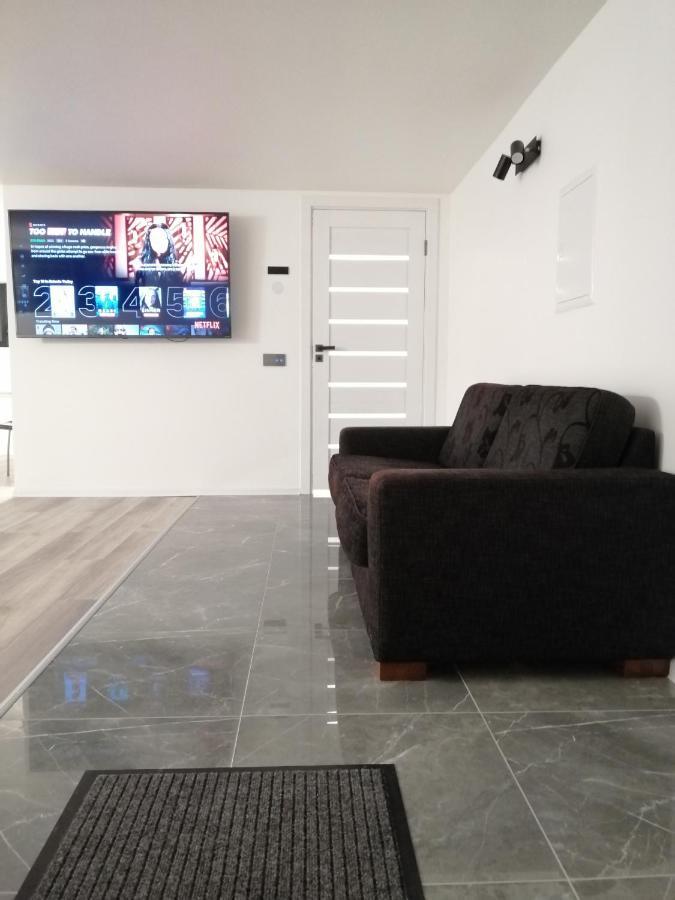 Luxury Apartment Private House And Parking Netflix Tartu Exterior photo