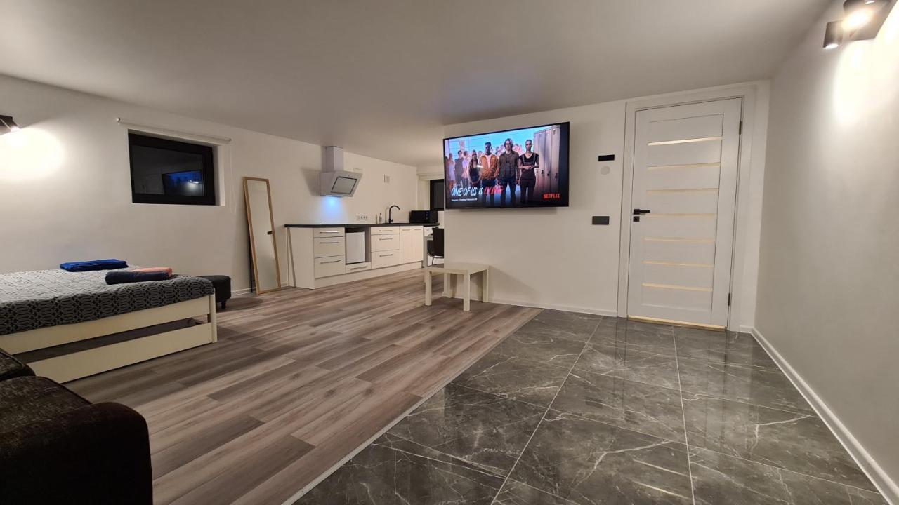 Luxury Apartment Private House And Parking Netflix Tartu Exterior photo