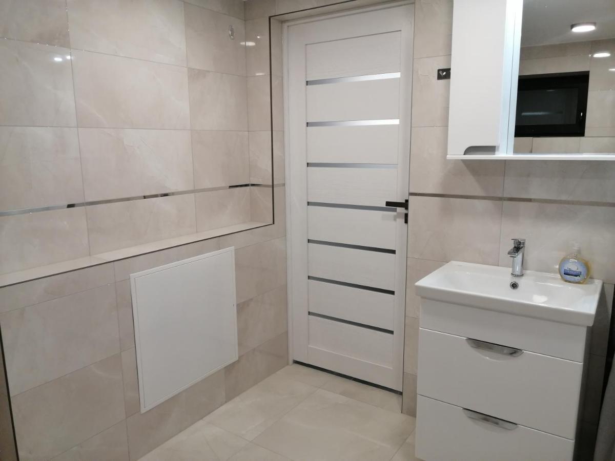 Luxury Apartment Private House And Parking Netflix Tartu Exterior photo